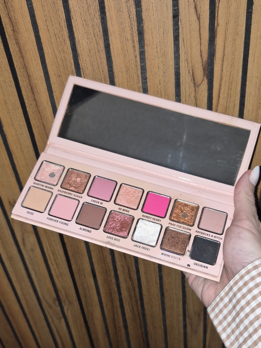 Kylie Cosmetics Pink & Rose Eyeshadow Palette - Matte and Shimmer Mix